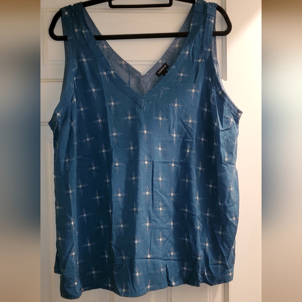 Torrid stitch detail Challis tank